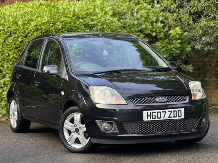 FORD FIESTA 1.4 TD Zetec Climate 